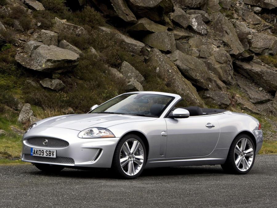  Jaguar XKR Convertible 2009 года  (UK) (фото 11 из 22)